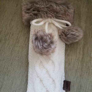 White Ugg Wine Bottle Holder NWOT
